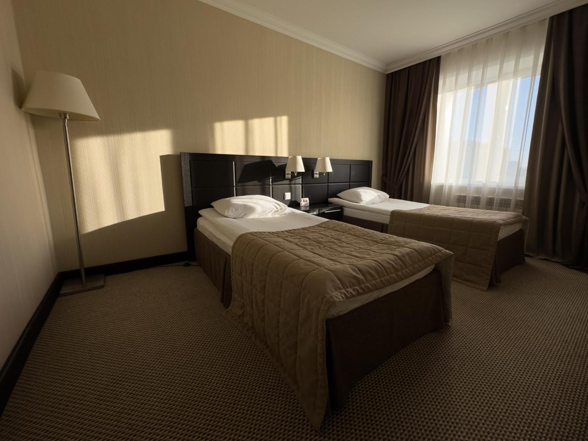 Hotel Home Parq Ekibastuz Exteriér fotografie