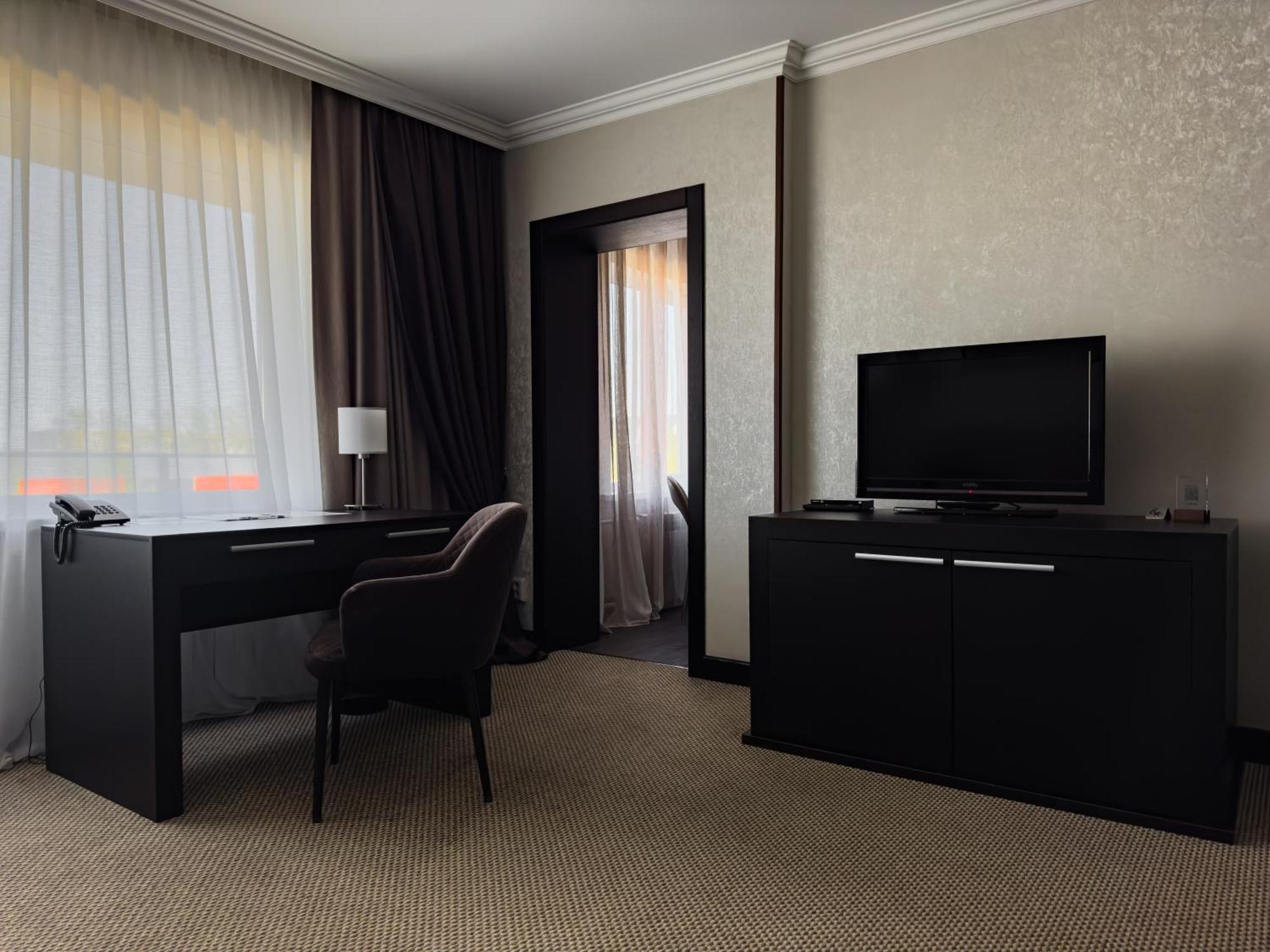Hotel Home Parq Ekibastuz Exteriér fotografie