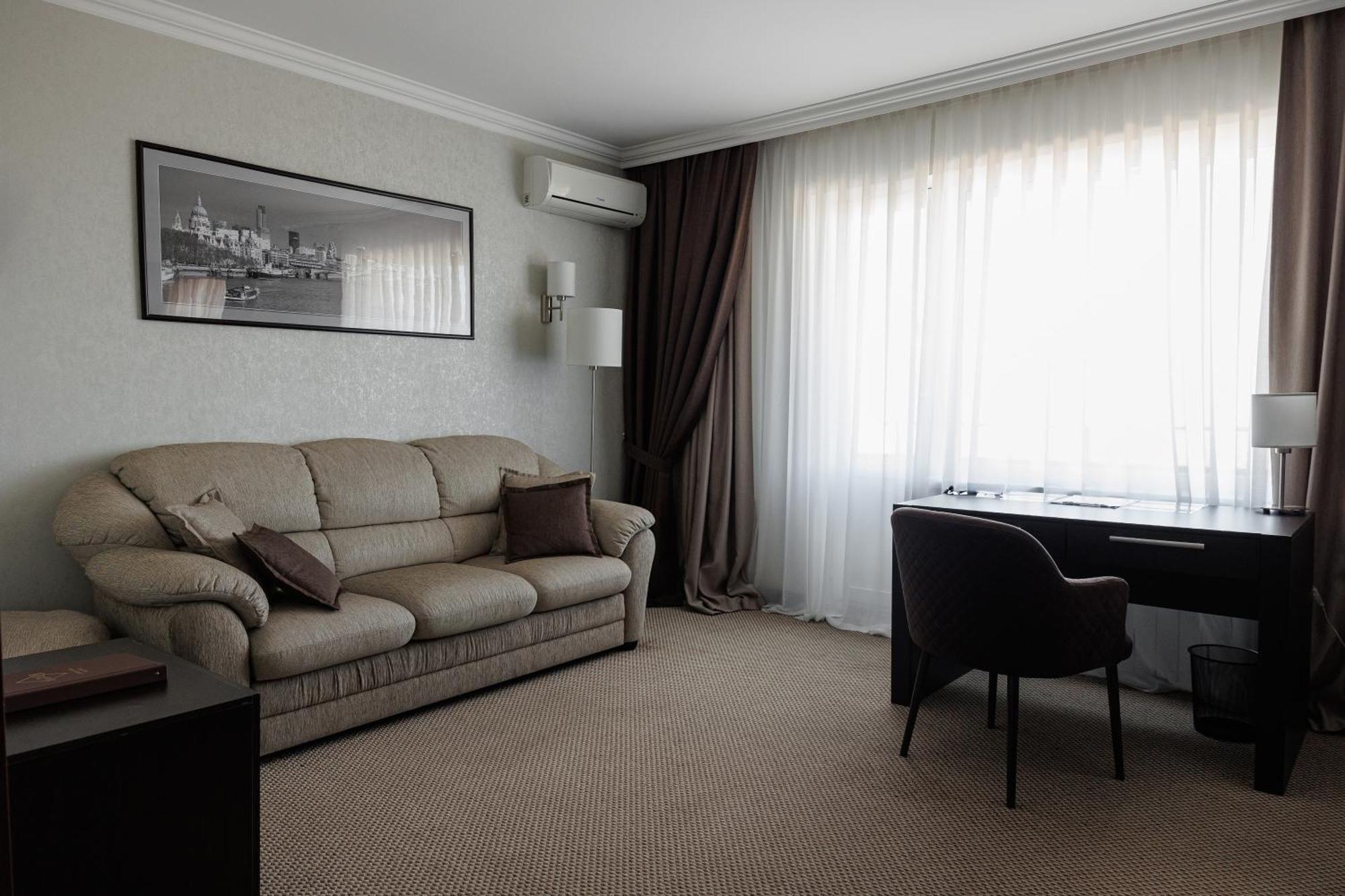 Hotel Home Parq Ekibastuz Exteriér fotografie